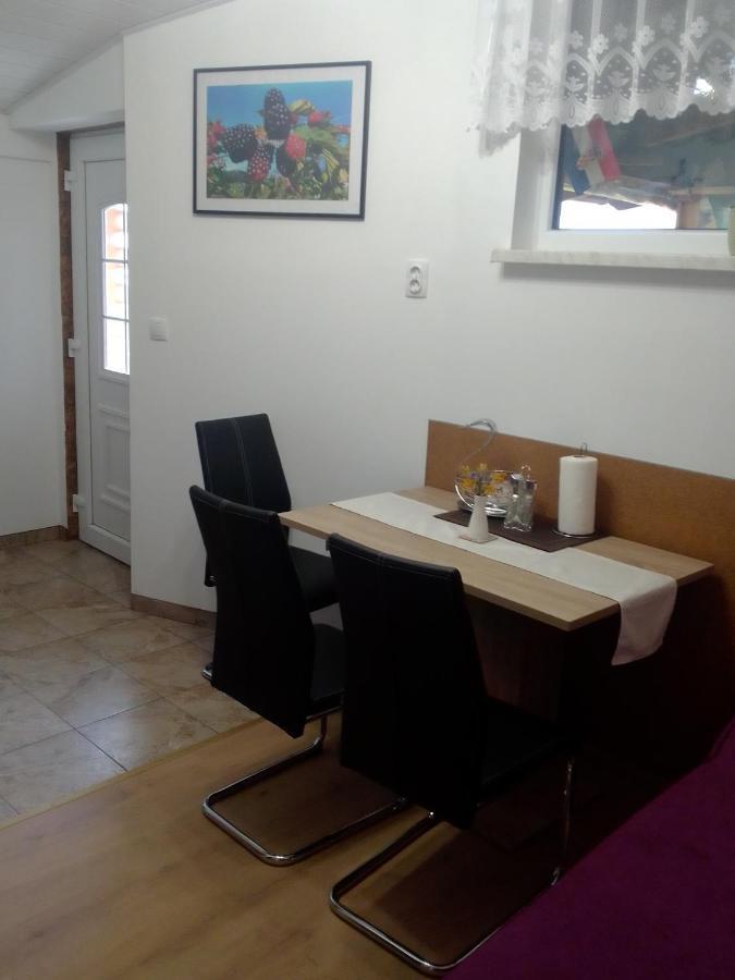 Studio Apartman Safaric Sveti Martin Na Muri Eksteriør bilde